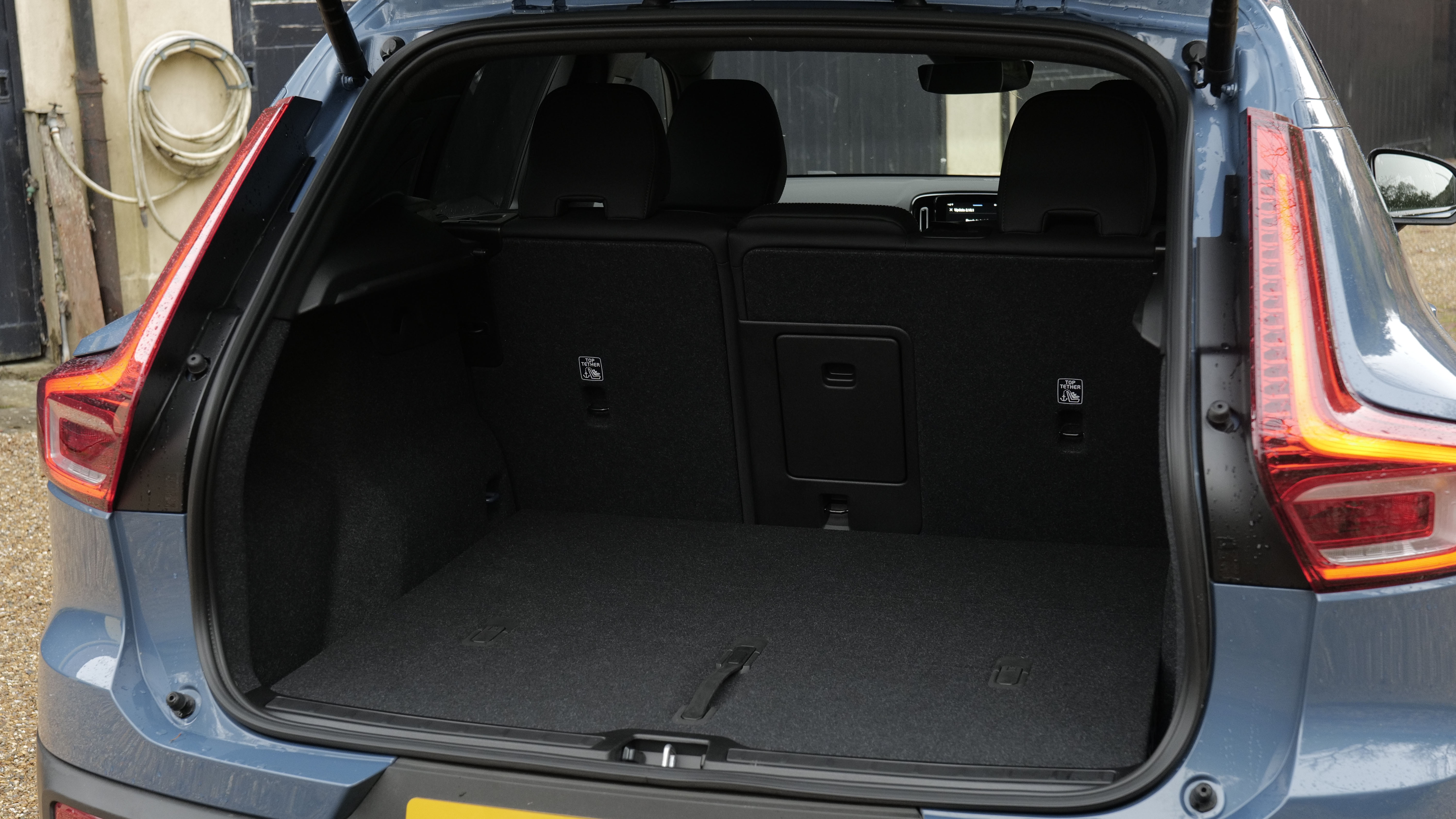 VOLVO XC40 ESTATE 2.0 B3P Plus Black Edition 5dr Auto